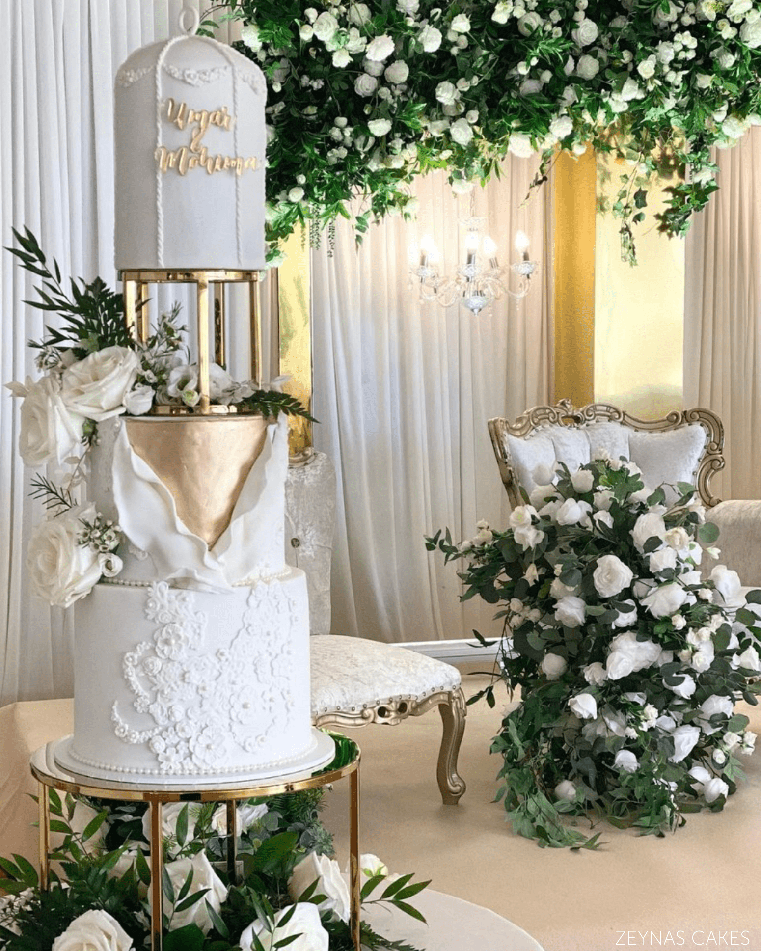 14” Round Metallic Plinth - Prop Options