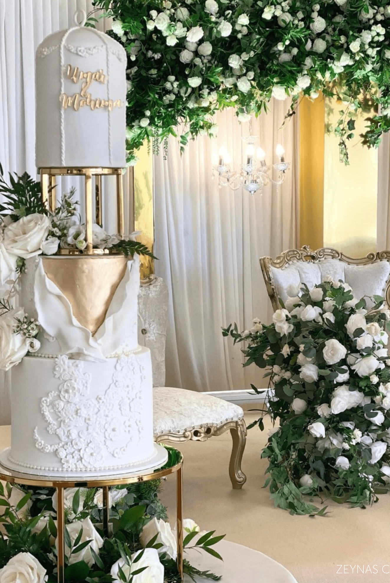 14” Round Metallic Plinth - Prop Options