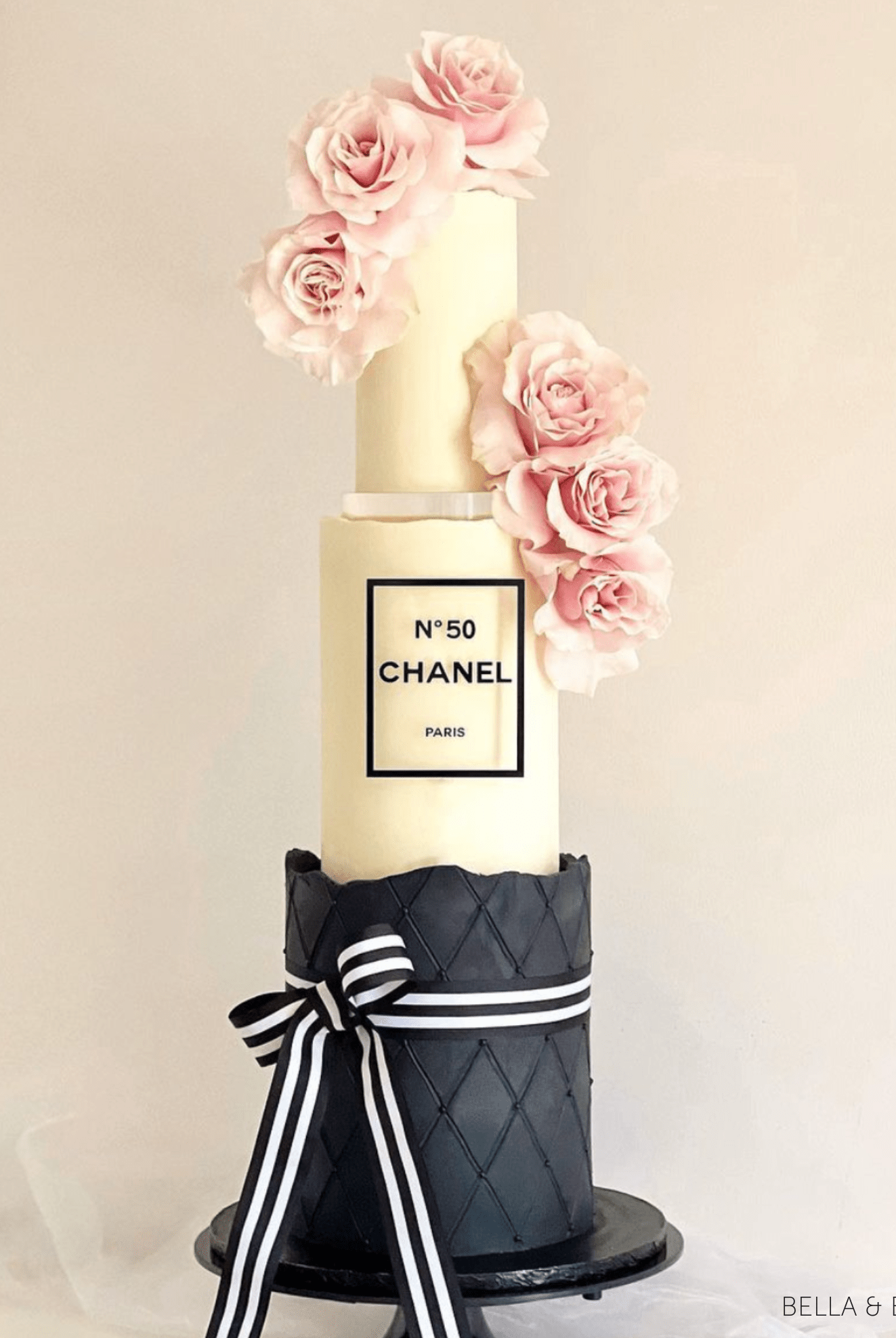 15mm Round Ultra Polished Clear Acrylic Cake Spacers - Prop Options