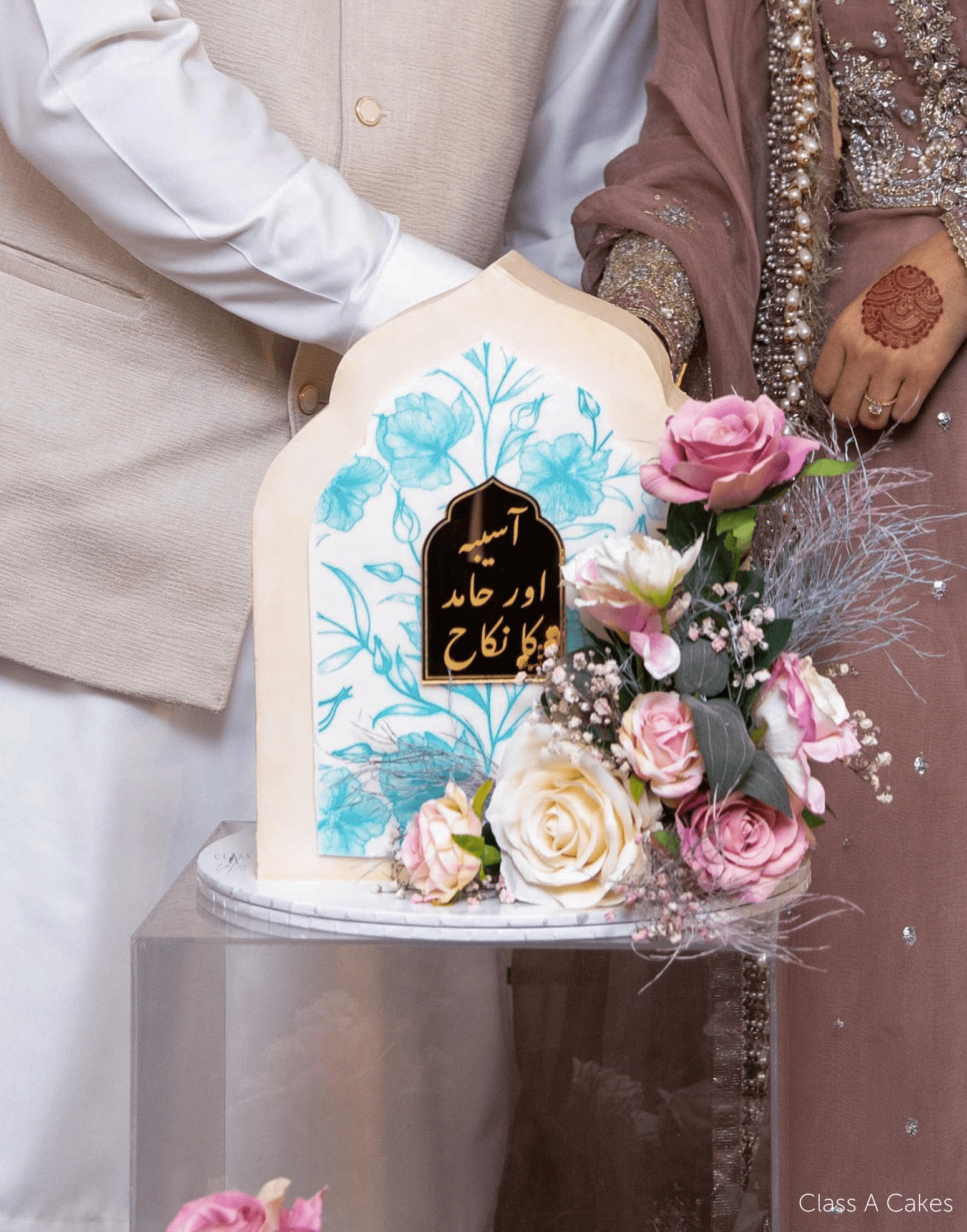 Original Trefoil Arch Cake Guides - Prop Options