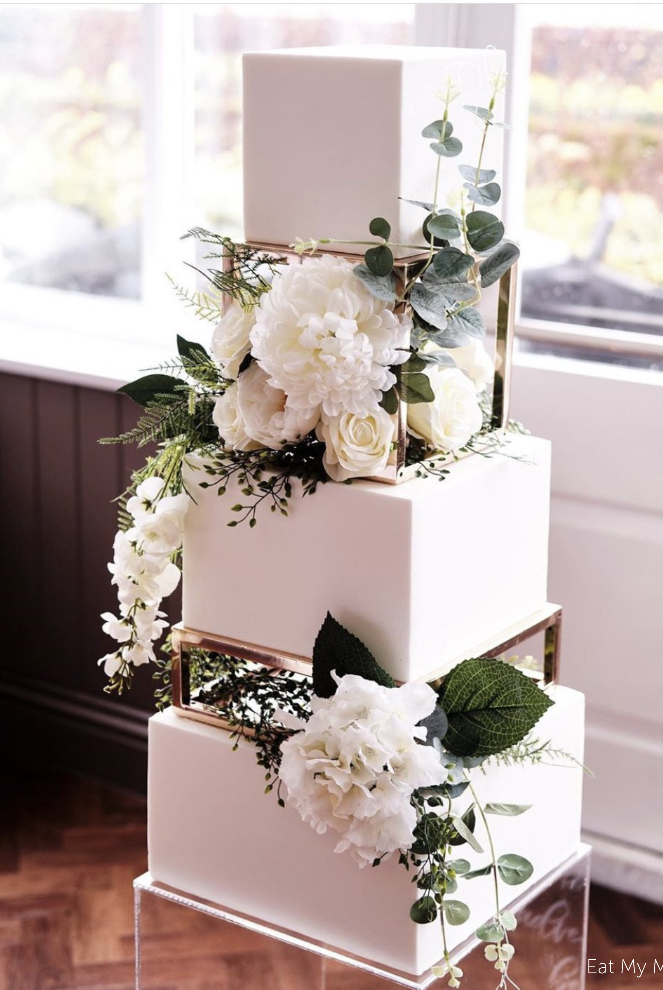 PropBundles - Set of Two - Square and Rectangle Metallic Cake Separators and Stands - Prop Options