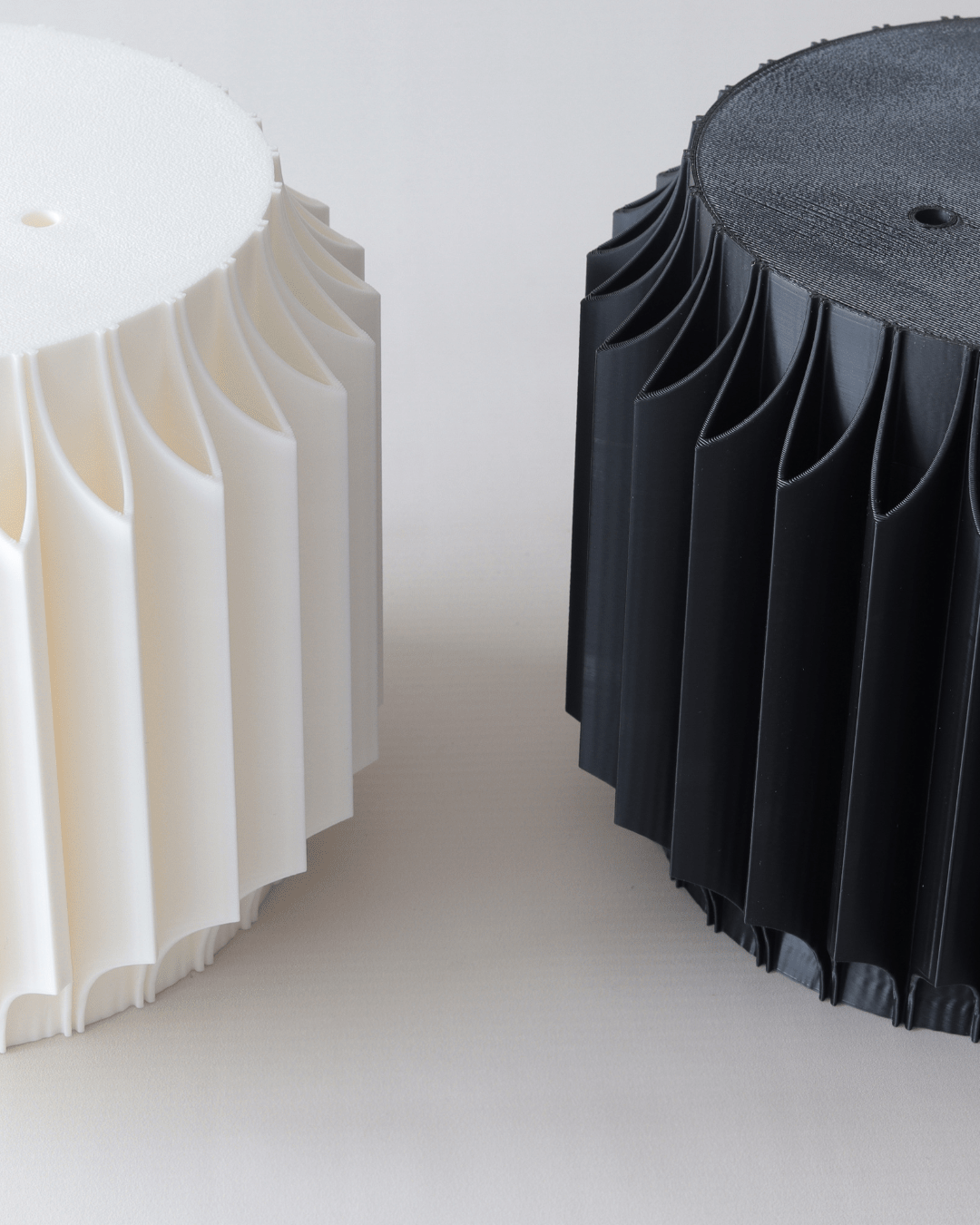 Round Fluted Cake Separator - Prop Options