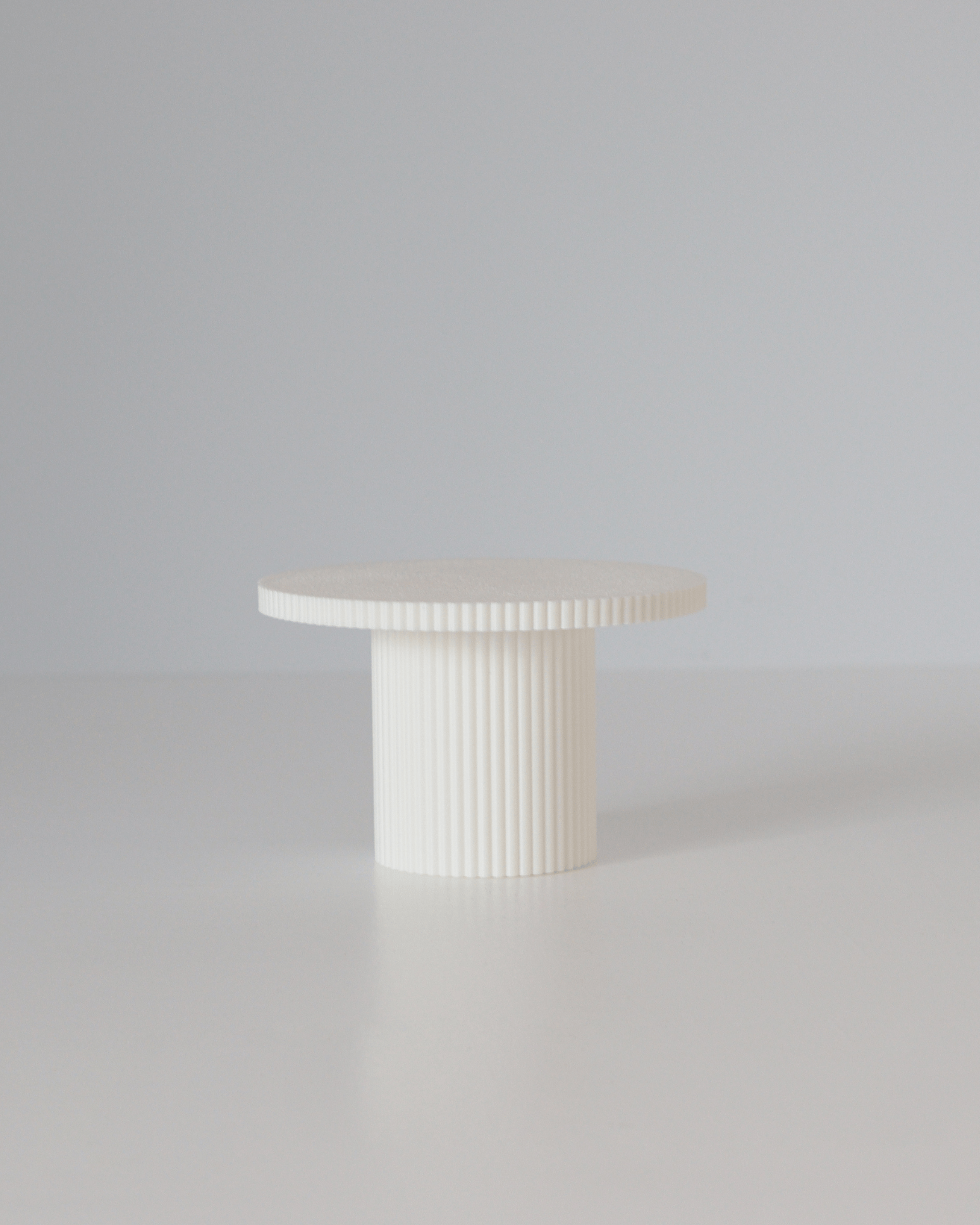 Round Reeded Cupcake Stand - Prop Options