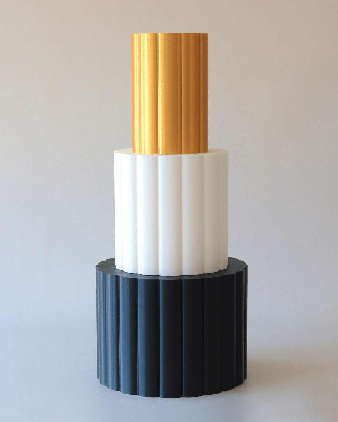 Round Scalloped Cake Separator - Prop Options