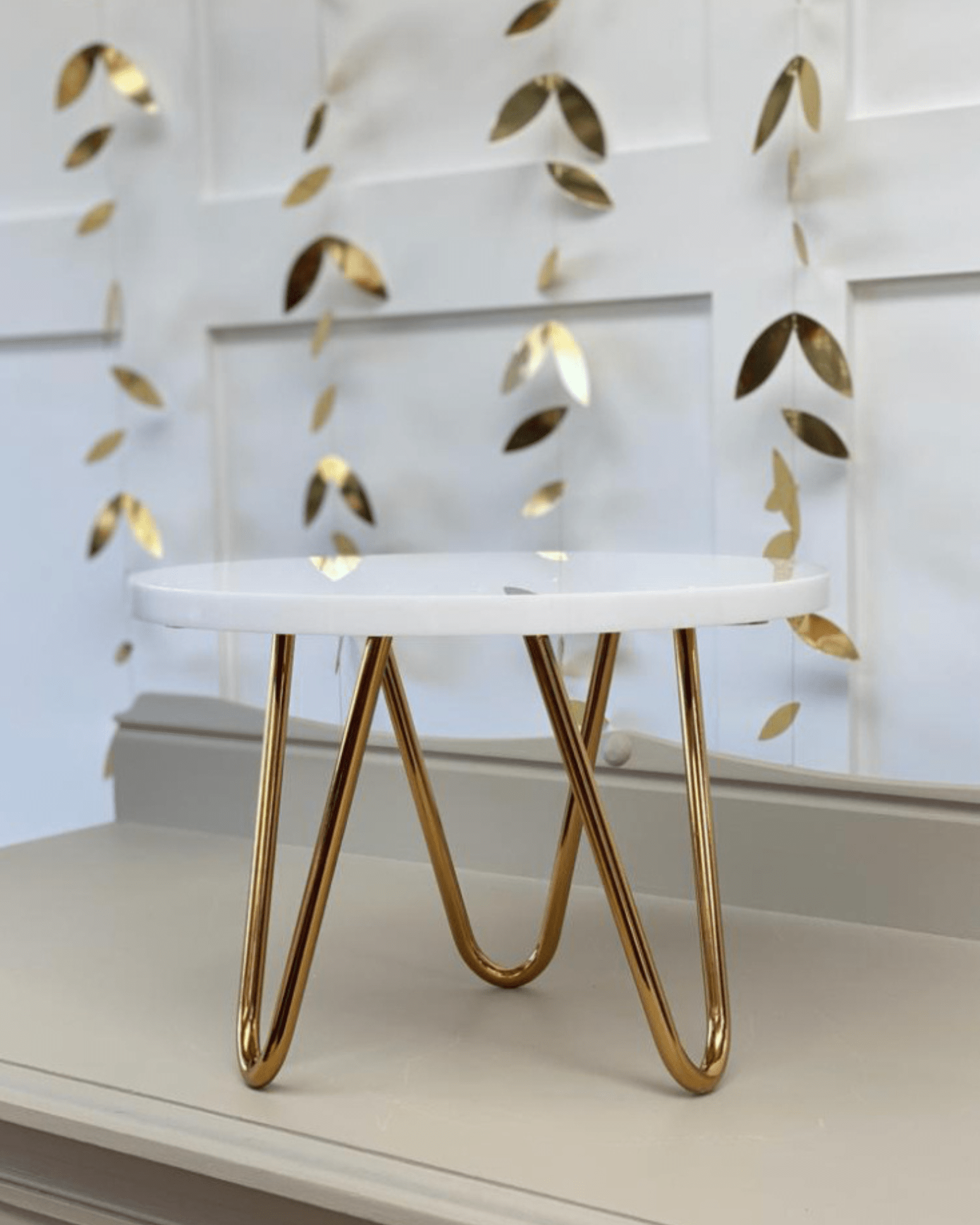 The Pinnacle Acrylic Hairpin Cake Stand - Prop Options