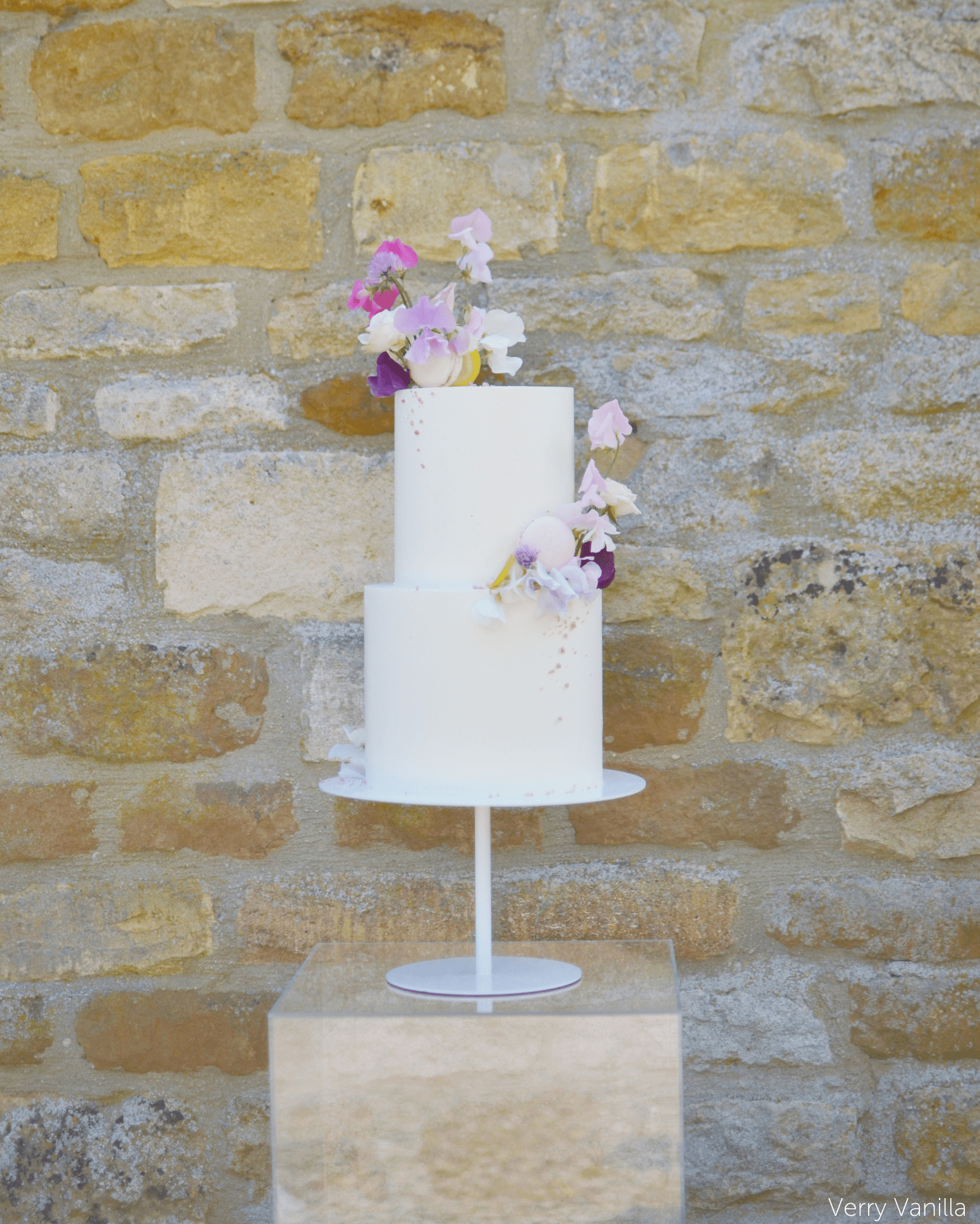 The Stiletto - Premium Pedestal Cake Stand - Prop Options