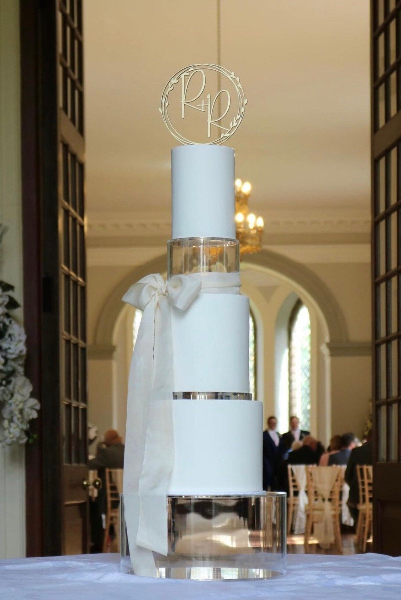 Bespoke XL premium acrylic fillable cake stand - Prop Options