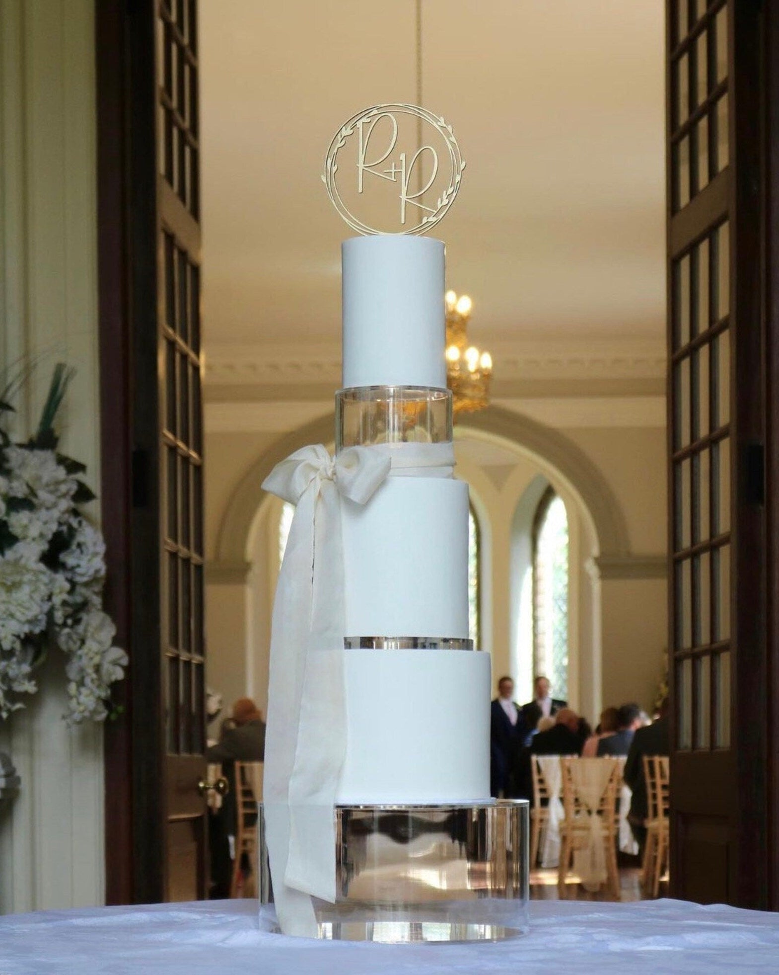 Bespoke XL premium acrylic fillable cake stand - Prop Options