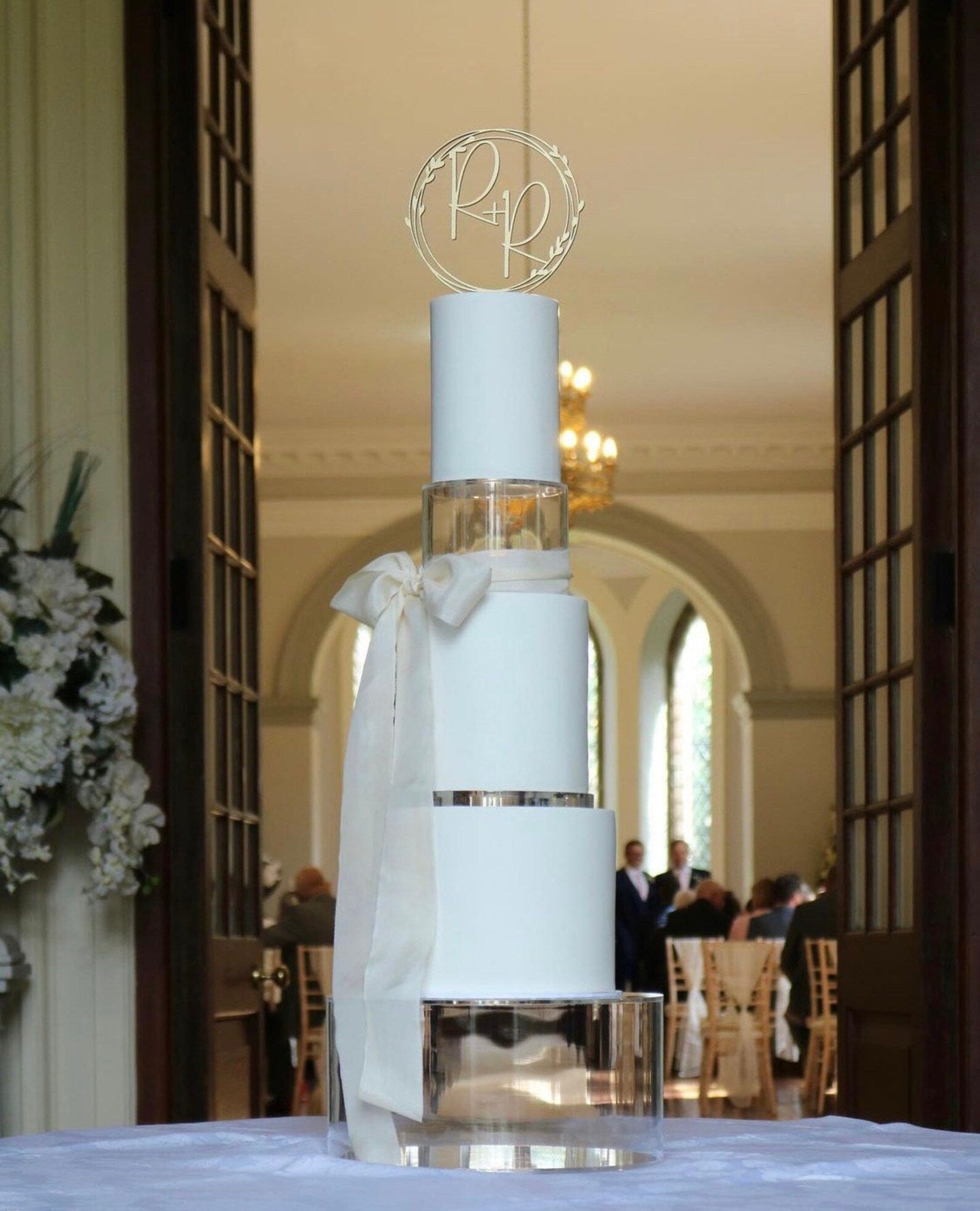 Bespoke XL premium acrylic fillable cake stand - Prop Options